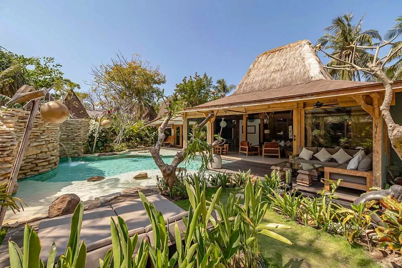 Skip the Maldives: Why a Private Villa in Thailand Wins Your Honeymoon (and Your Wallet)